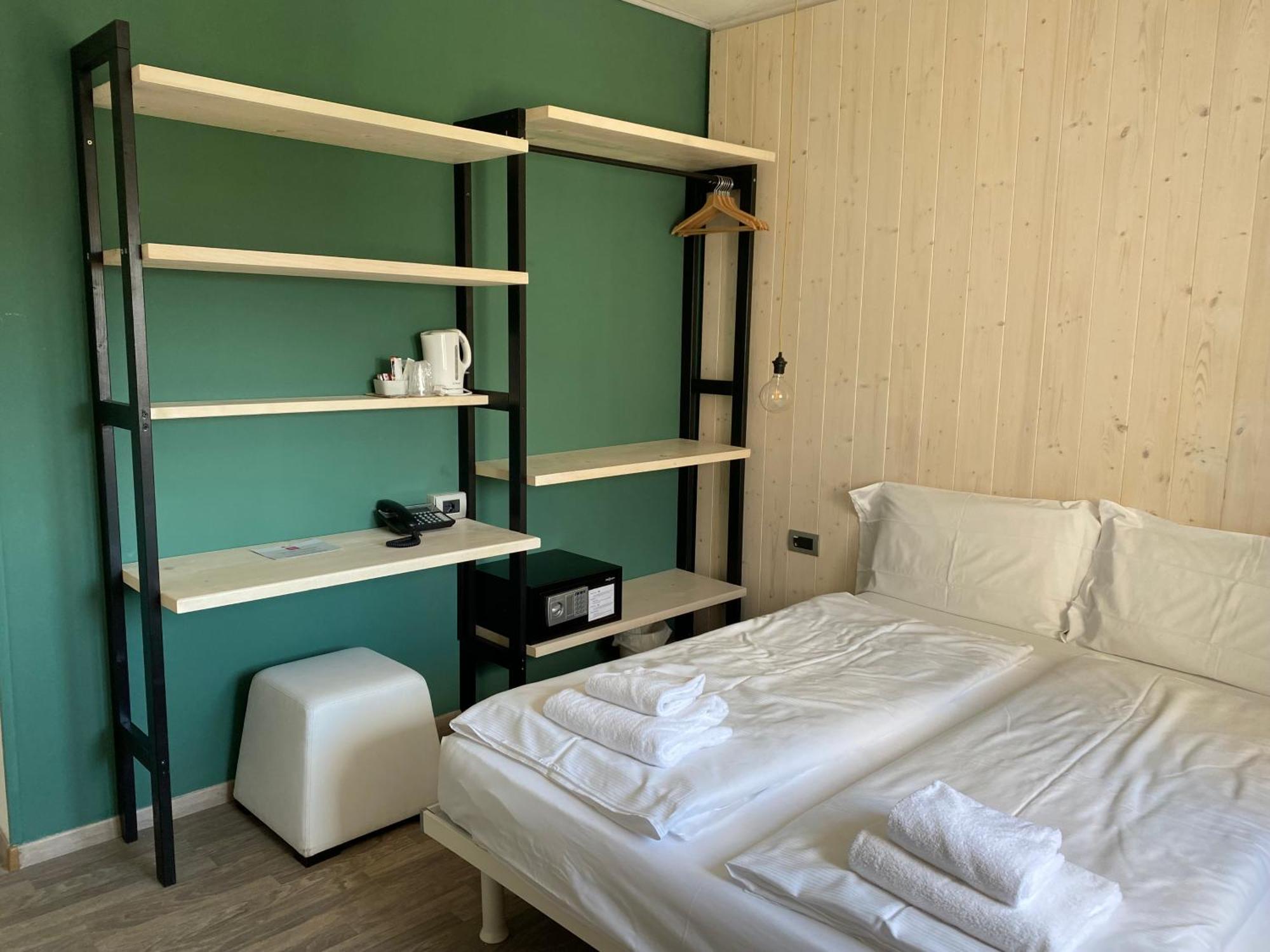 Hotel Villa Alberta Nago-Torbole Luaran gambar
