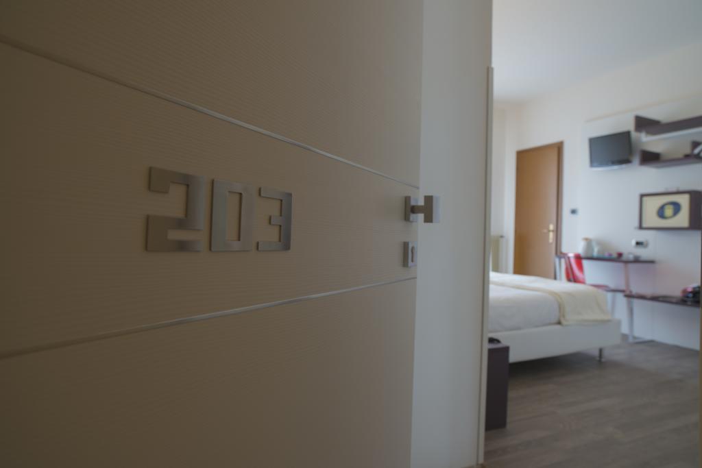 Hotel Villa Alberta Nago-Torbole Luaran gambar