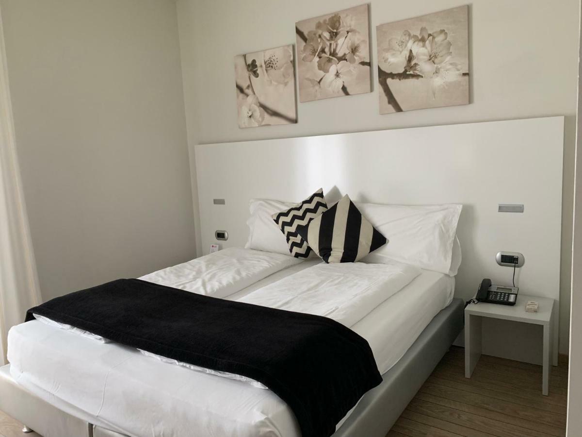 Hotel Villa Alberta Nago-Torbole Luaran gambar